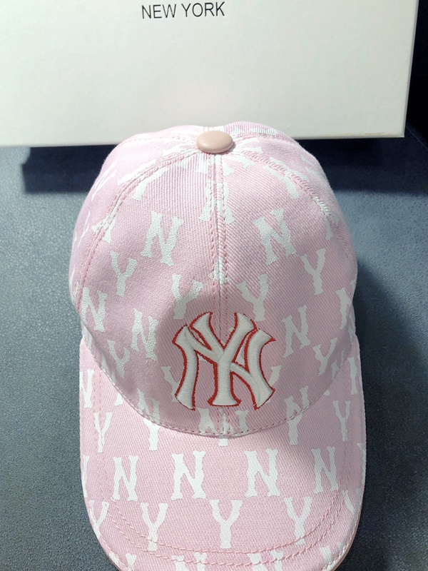 ブランド帽子背面デザイン